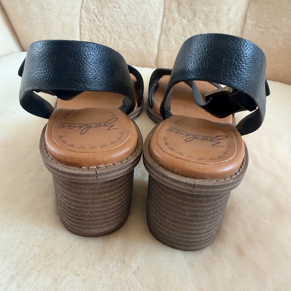 Zodiac Strappy Heeled Sandals - Picture 4 of 5